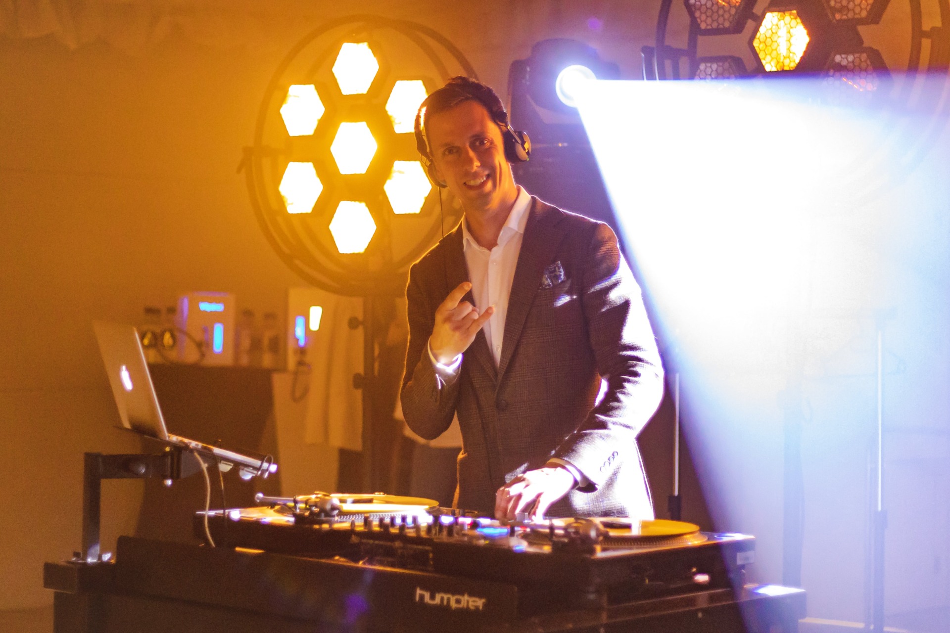 Praca DJ-a i konferansjera na weselu w Łodzi